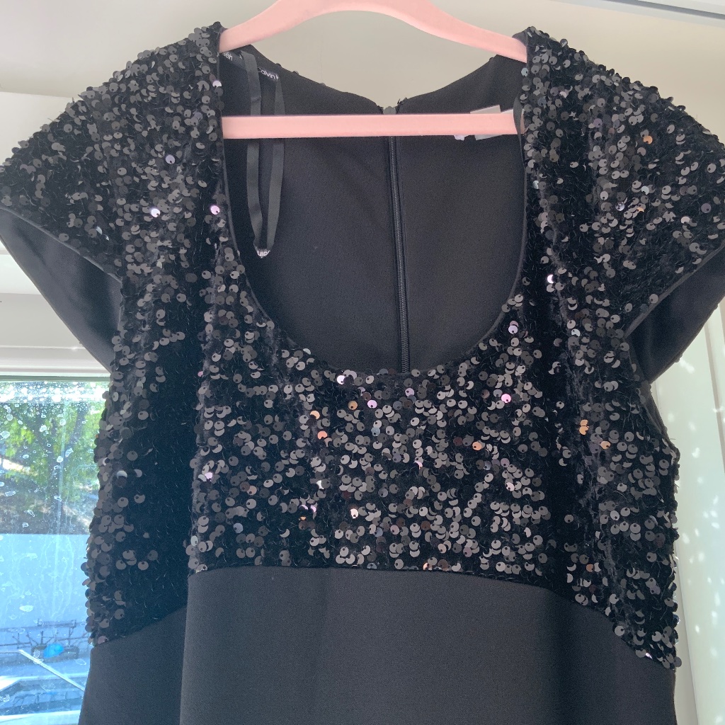 Calvin Klein Long Black Evening Dress With Sequins At Bodice Size 6